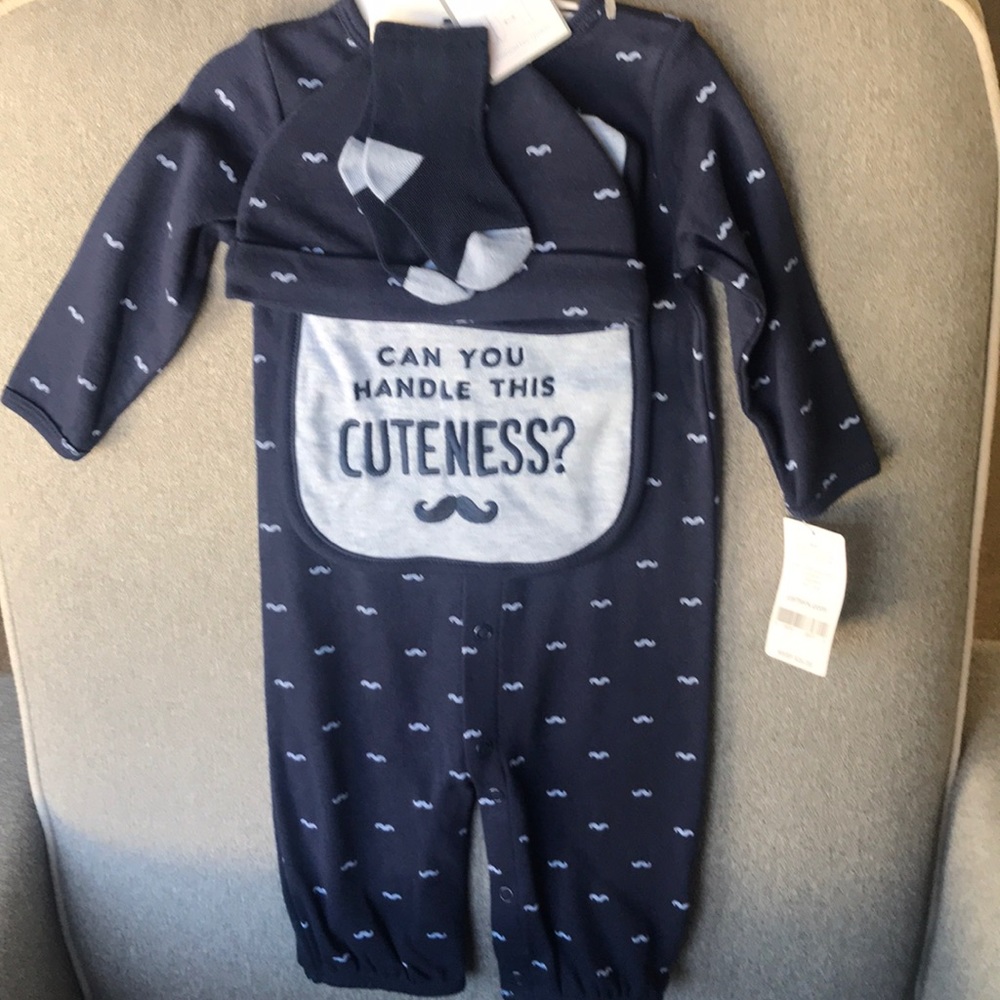 NWT Carter’s converter gown gift set
